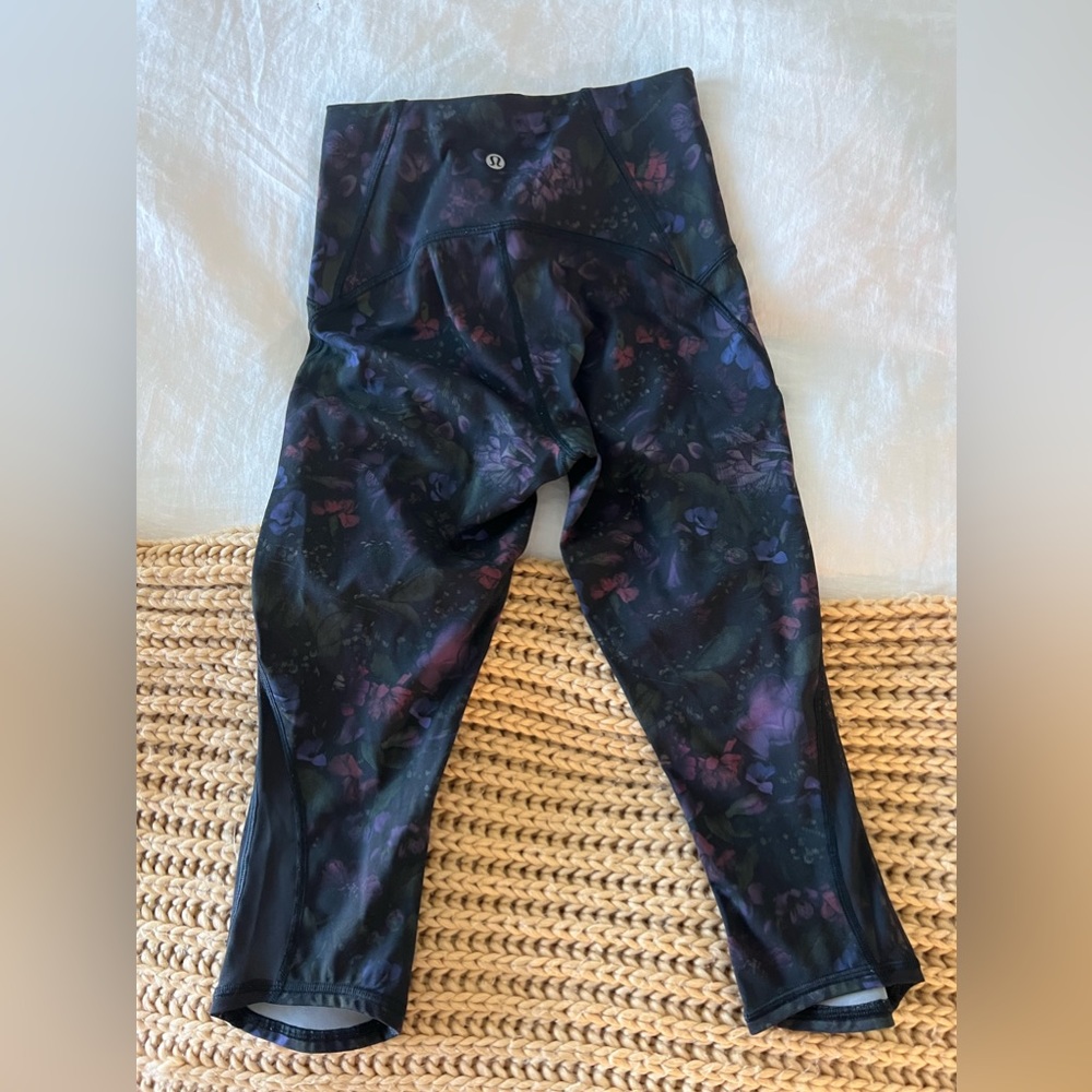 Lululemon cropped leggings (4)